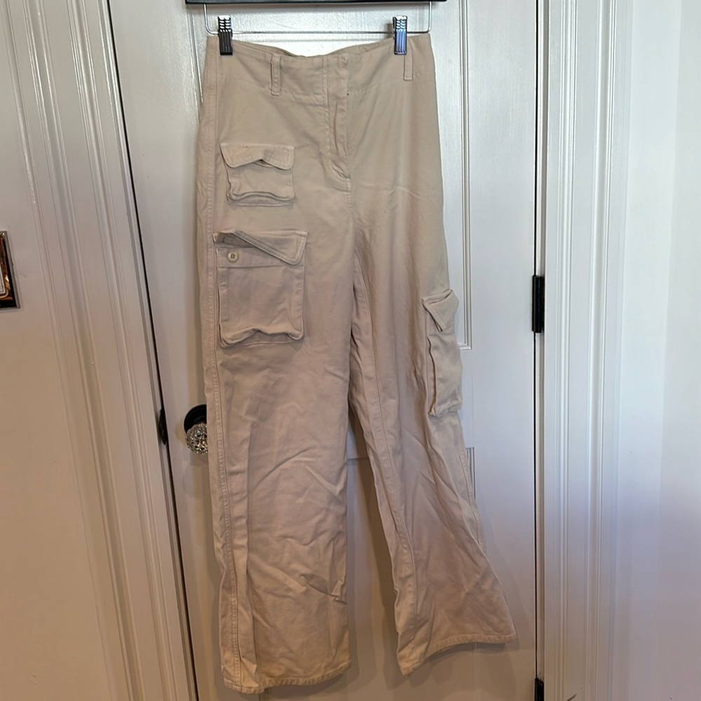 Off-white Wilfred free cargo pants size 2 warn once, from Aritzia